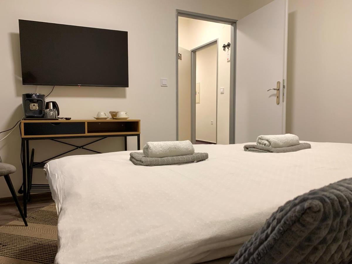 劳耶克特普利采 塔利斯曼旅馆酒店 外观 照片
